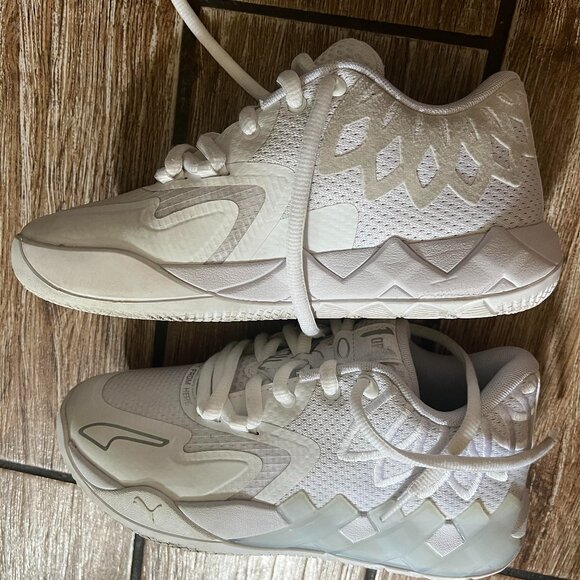 Puma LaMelo Ball MB.01 White Silver (GS)NEWsize 4 Youth